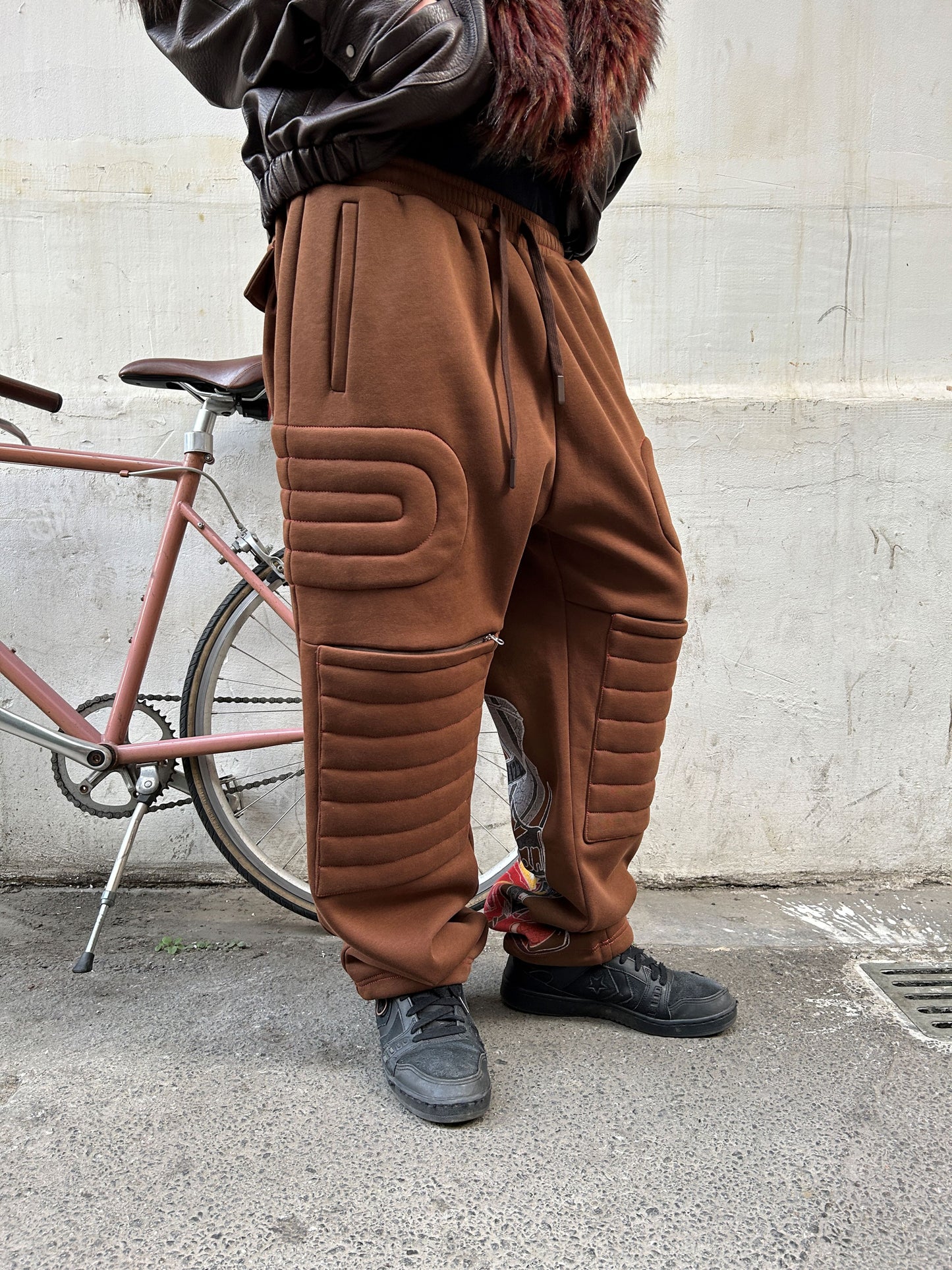Newspaper Kid Heavyweight Sweatpants